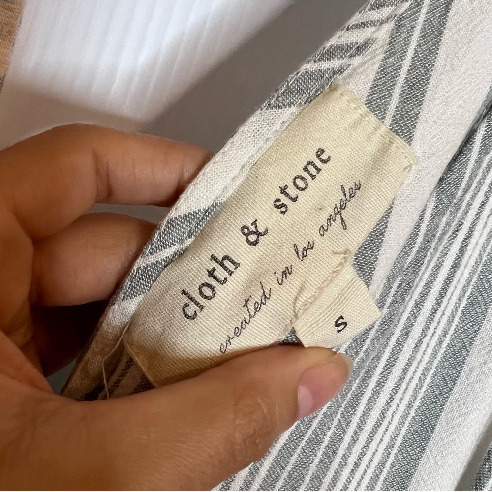 CLOTH & STONE Linen Blend Stripped Jumpsuit. Size Small - Picture 7 of 8